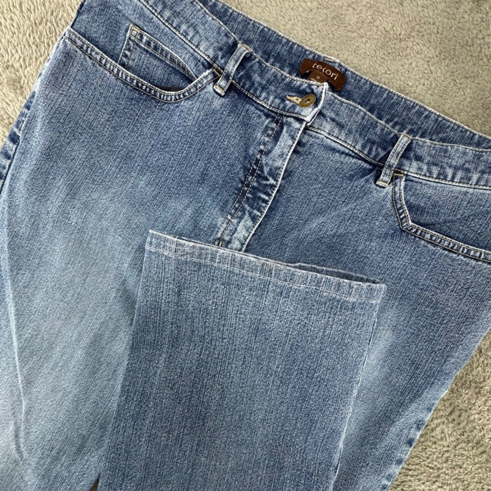 Tesori Womens Size 14 Blue Wash Bootcut Denim Jeans Pants Made in Hong Kong